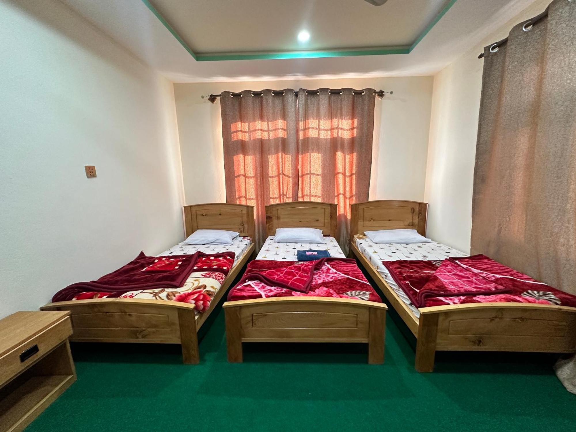 Indus Cabana Lodge สการ์ดู ภายนอก รูปภาพ