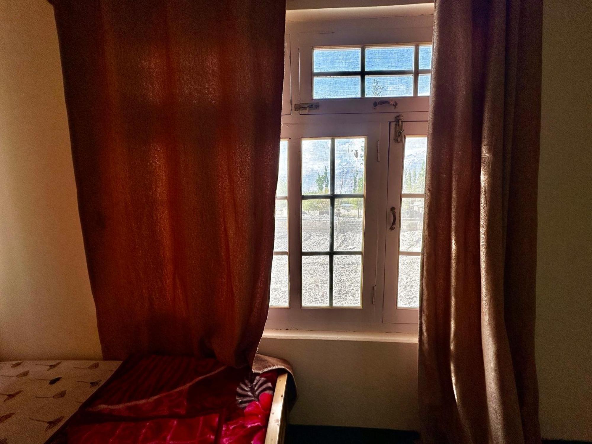 Indus Cabana Lodge สการ์ดู ภายนอก รูปภาพ
